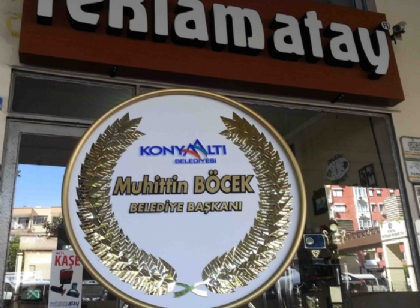 Konyaaltı belediyesi özel çelenk 