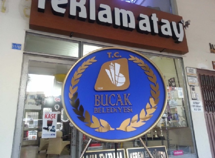 Bucak Belediyesi metal çelenk