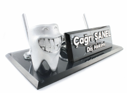 Diş doktoru masa isimliği