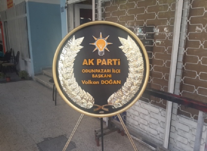 Metal çelenk